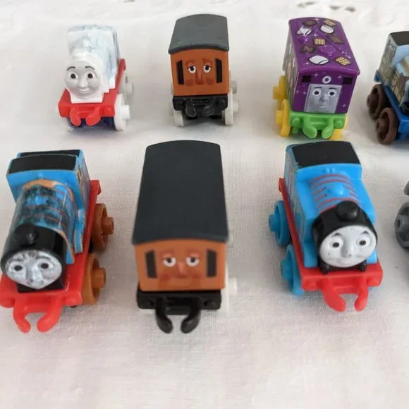 Ten (10) Thomas the Train Minis - Picture 3 of 5